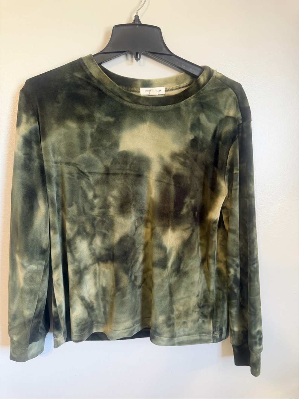 Beach lunch lounge Olive Green Tie-Dye Crew Neck pullover Sweatshirt size small